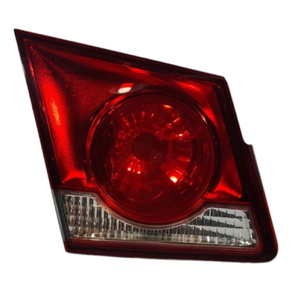 Lanterna Esquerda Tampa Gm Cruze Sedan 2012 A 2016 Detalhe