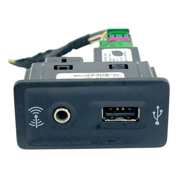 Entrada Usb Auxiliar Console Vw Passat Jetta 2016-2019
