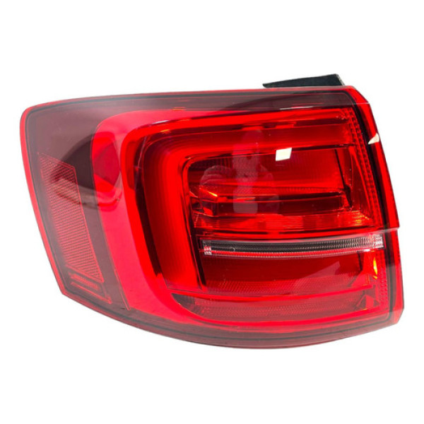 Lanterna Traseira Esquerda Volkswagen Jetta 2011-2018
