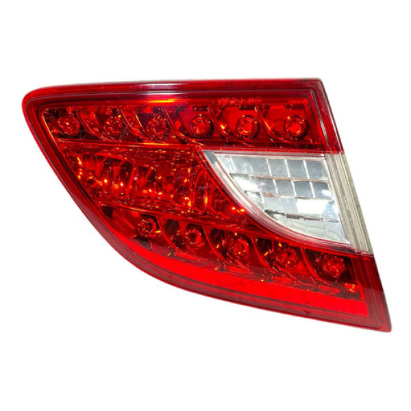 Lanterna Tampa Traseira Esquerda Nissan Sentra 2014-2016